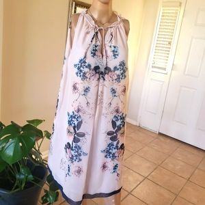 Max Studio L floral chiffon shift dress ruffle vneck bow tie closure flowy